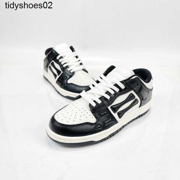 bone shoes wang yibo yang mi's same amirs black-and-white gray tide brand high and low men's and women's leisure sports board
bone shoes wang yibo yang mi's same amirs black-and-white gray tide brand high and low men's and women's leisure sports board