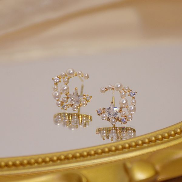 charm 14k real gold plated fashion jewelery pearl crystal moon star exquisite stud earrings for woman holiday party elegant earring 220920, Golden
charm 14k real gold plated fashion jewelery pearl crystal moon star exquisite stud earrings for woman holiday party elegant earring 220920, Golden