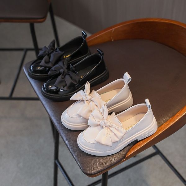 sneakers girl s loafers autumn patent leather black white bowknot slip on kids flat shoes 26 36 rubber sole non slip children causl shoe 220, Black;red
sneakers girl s loafers autumn patent leather black white bowknot slip on kids flat shoes 26 36 rubber sole non slip children causl shoe 220, Black;red