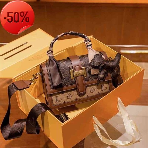 factory clearance specials 50% off designer evening bags special 55% mingpin leather old flower small autumn and fashion single shoulder
factory clearance specials 50% off designer evening bags special 55% mingpin leather old flower small autumn and fashion single shoulder