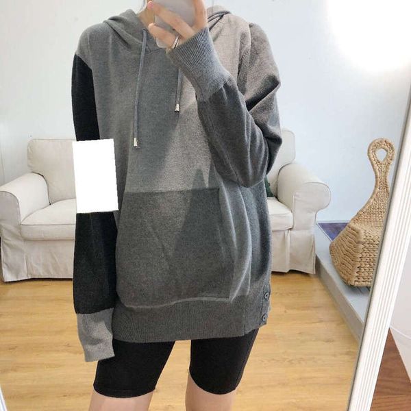 2021 brand autumn new fashion darling hong kong style tb college patchwork hoodie four bar knitting loose lazy girl, Blue;black
2021 brand autumn new fashion darling hong kong style tb college patchwork hoodie four bar knitting loose lazy girl, Blue;black