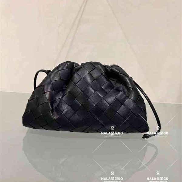 designer bags 2022 green cassette woven waist bag woven square tofu botegaass totes luxury chain vintage cassette pillow square dumpling uar
designer bags 2022 green cassette woven waist bag woven square tofu botegaass totes luxury chain vintage cassette pillow square dumpling uar
