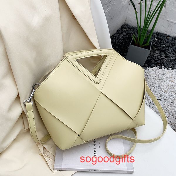 triangle handbag point crossbody bottegas bags venetas with the logo 2022 new spring summer big bag soft leather tote women's large cap
triangle handbag point crossbody bottegas bags venetas with the logo 2022 new spring summer big bag soft leather tote women's large cap