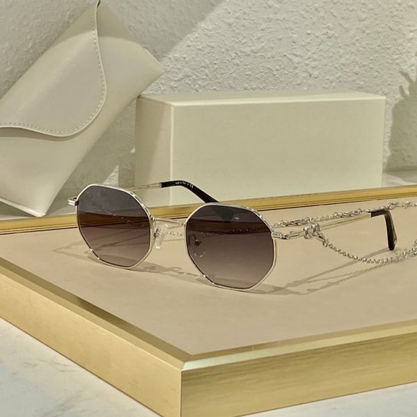 chain sunglasses silver gray shaded woman gafas de sol summer retro glasses shades occhiali da sole uv eyewear, White;black
chain sunglasses silver gray shaded woman gafas de sol summer retro glasses shades occhiali da sole uv eyewear, White;black