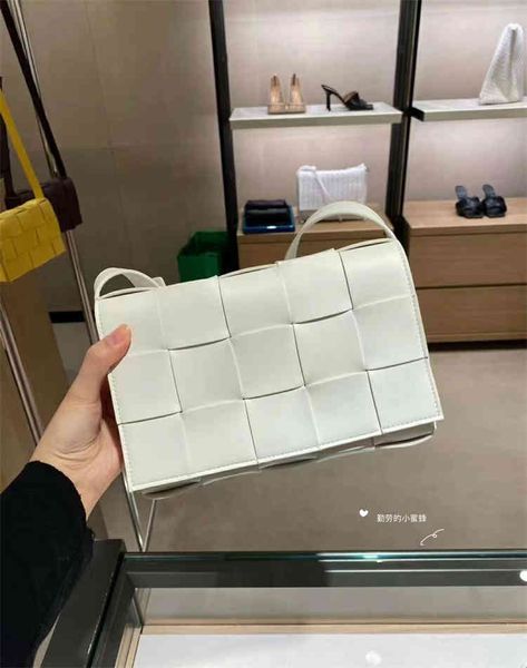 designer bags 2022 green cassette woven waist bag woven square tofu botegaass totes luxury chain vintage cassette pillow square dumpling jz5
designer bags 2022 green cassette woven waist bag woven square tofu botegaass totes luxury chain vintage cassette pillow square dumpling jz5