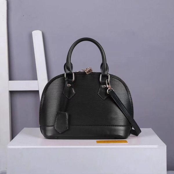 fashion bags 2022 with lock tag alma bb 25cm women shoulder bottegas bag chain messenger bag leather handbags shell purse cosmetic crossbody
fashion bags 2022 with lock tag alma bb 25cm women shoulder bottegas bag chain messenger bag leather handbags shell purse cosmetic crossbody