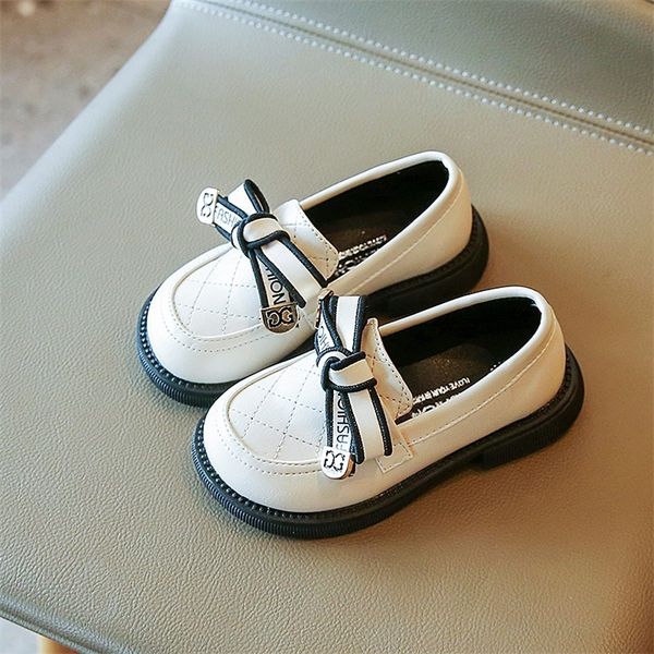 sneakers shoes for girls kids leather baby children s girl princess bow patent school students footwear flat 220920, Black;red
sneakers shoes for girls kids leather baby children s girl princess bow patent school students footwear flat 220920, Black;red