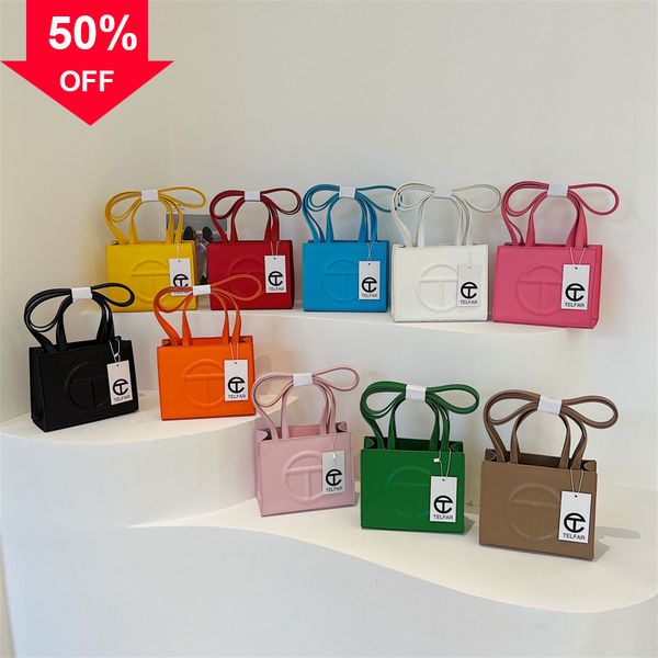 designer evening bag new shoulder mini hand family portable women's msenger bag color tote large capacity pu fashion
designer evening bag new shoulder mini hand family portable women's msenger bag color tote large capacity pu fashion