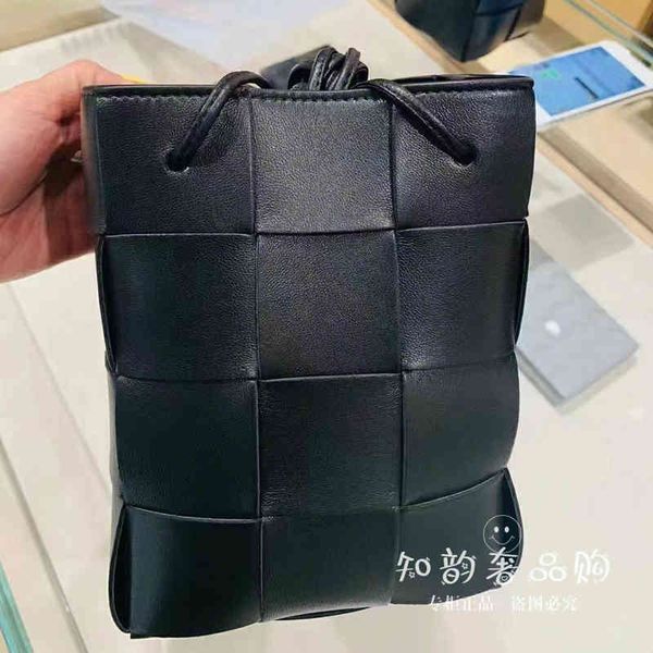 designer bags 2022 green cassette woven waist bag woven square tofu botegaass totes luxury chain vintage cassette pillow square dumpling l3u
designer bags 2022 green cassette woven waist bag woven square tofu botegaass totes luxury chain vintage cassette pillow square dumpling l3u