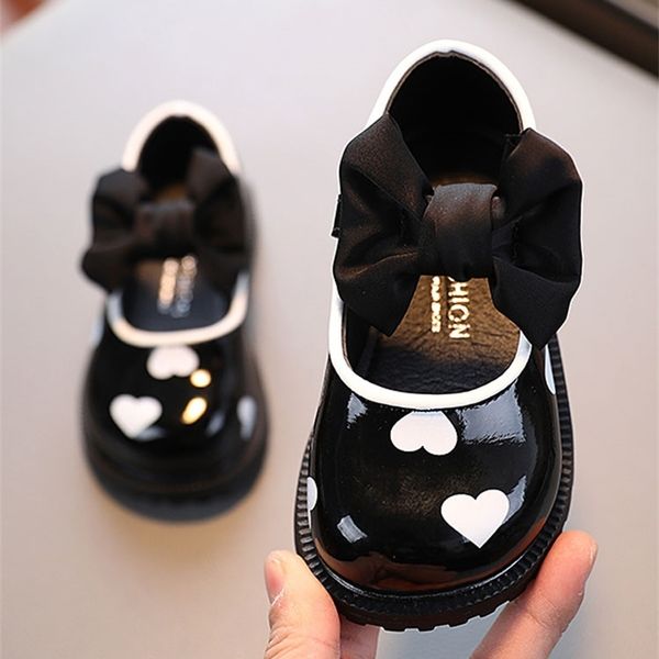 sneakers little kid print patent leather shoes spring girl bowknot strap hook loop baby child school uniform dress 21 30 220920, Black;red
sneakers little kid print patent leather shoes spring girl bowknot strap hook loop baby child school uniform dress 21 30 220920, Black;red