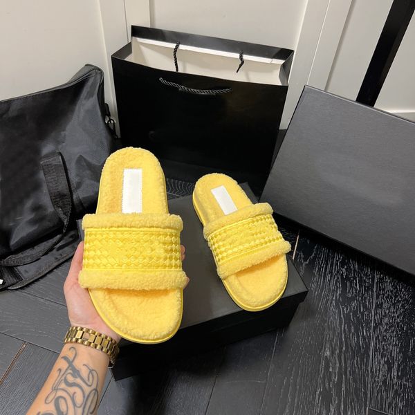 designer thick bottom black slipper wholesale price women rabbit fur lamb wool non-slip breathable slider flat beach shoe rubber outsole san
designer thick bottom black slipper wholesale price women rabbit fur lamb wool non-slip breathable slider flat beach shoe rubber outsole san