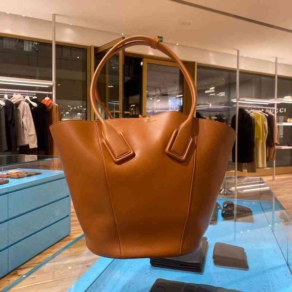 designer bags 2022 green cassette woven waist bag woven square tofu botegaass totes luxury chain vintage cassette pillow square dumpling pfw
designer bags 2022 green cassette woven waist bag woven square tofu botegaass totes luxury chain vintage cassette pillow square dumpling pfw