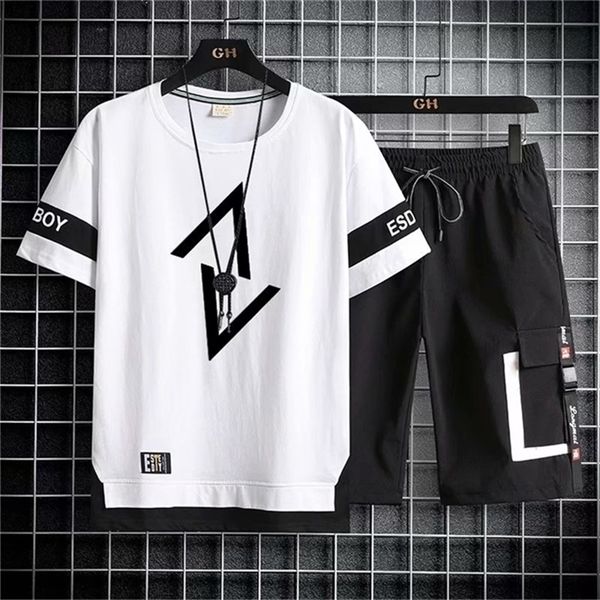 men's tracksuits japan fashion sets summer tracksuit short sleeve t shirtssport shorts suit casual clothing s joggers 220919, Gray
men's tracksuits japan fashion sets summer tracksuit short sleeve t shirtssport shorts suit casual clothing s joggers 220919, Gray