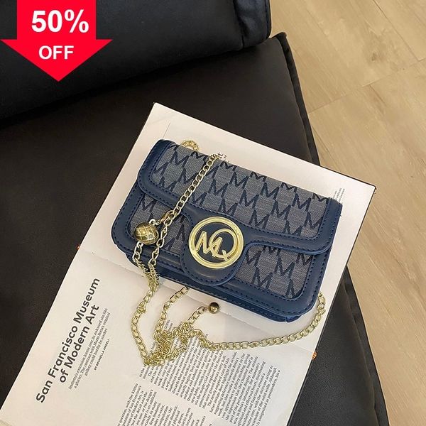 designer evening bag new shoulder mini hand denim jacquard saddle diagonal cross women's fashion small ball square
designer evening bag new shoulder mini hand denim jacquard saddle diagonal cross women's fashion small ball square