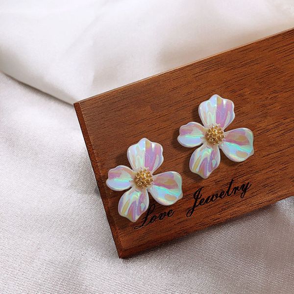 stud yaologe peculiar oil painting color flower earrings holiday wedding blooming small plant studs golden jewelry 220920, Golden;silver
stud yaologe peculiar oil painting color flower earrings holiday wedding blooming small plant studs golden jewelry 220920, Golden;silver