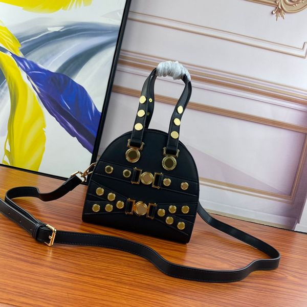 crossbody bags women classic bowling shoulder bag genuine leather handbags purse zipper closure fashion letters adjustable shoulder strap he
crossbody bags women classic bowling shoulder bag genuine leather handbags purse zipper closure fashion letters adjustable shoulder strap he