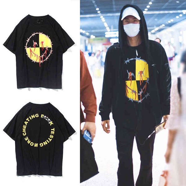 fashion designer t-shirt vlonee luxury cotton loose t-shirts same knot smiling face t-shirt fashion brand back circle letter short sleeve me, White;black
fashion designer t-shirt vlonee luxury cotton loose t-shirts same knot smiling face t-shirt fashion brand back circle letter short sleeve me, White;black