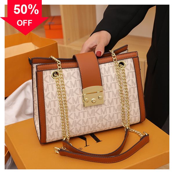 designer evening bag new shoulder mini hand advanced tide bag 2022 new internet red fashion one crossbody old flower large capacity handheld
designer evening bag new shoulder mini hand advanced tide bag 2022 new internet red fashion one crossbody old flower large capacity handheld