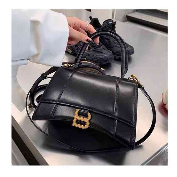 designer balencigas bag french niche bag women's 2022 new advanced sense b home crocodile pattern hourglass single shoulder crossbody b
designer balencigas bag french niche bag women's 2022 new advanced sense b home crocodile pattern hourglass single shoulder crossbody b