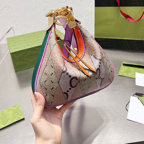 croissant attache underarm shoulder bag women armpit handbag men's purses genuine leather clutch bags zipper pocket old fashion letters
croissant attache underarm shoulder bag women armpit handbag men's purses genuine leather clutch bags zipper pocket old fashion letters