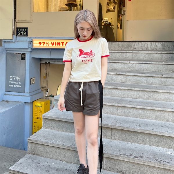 2023 new clothing winter high version classic carriage contrast printing sleeve t-shirt round neck loose women's short, White
2023 new clothing winter high version classic carriage contrast printing sleeve t-shirt round neck loose women's short, White