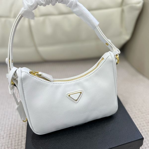 fashion handbags designer bags women shoulder underarm bag letter messenger half moon bags luxury ladies purses
fashion handbags designer bags women shoulder underarm bag letter messenger half moon bags luxury ladies purses