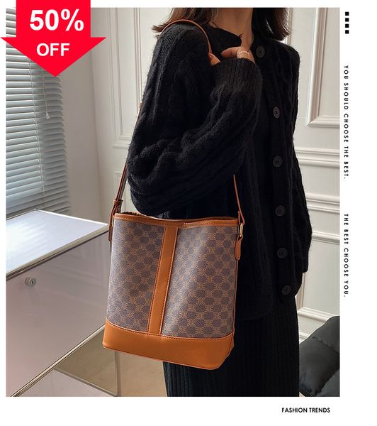 designer evening bag new shoulder mini hand large capacity women 2022 fashion printed bucket simple splicing msenger
designer evening bag new shoulder mini hand large capacity women 2022 fashion printed bucket simple splicing msenger
