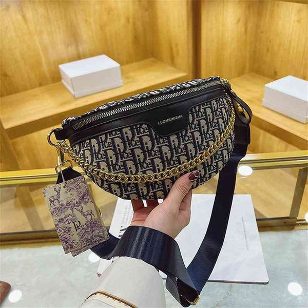 shoulder bags bags spring and summer korean chest trend embroidery messenger waist temperament single women's factory store 70% off
shoulder bags bags spring and summer korean chest trend embroidery messenger waist temperament single women's factory store 70% off