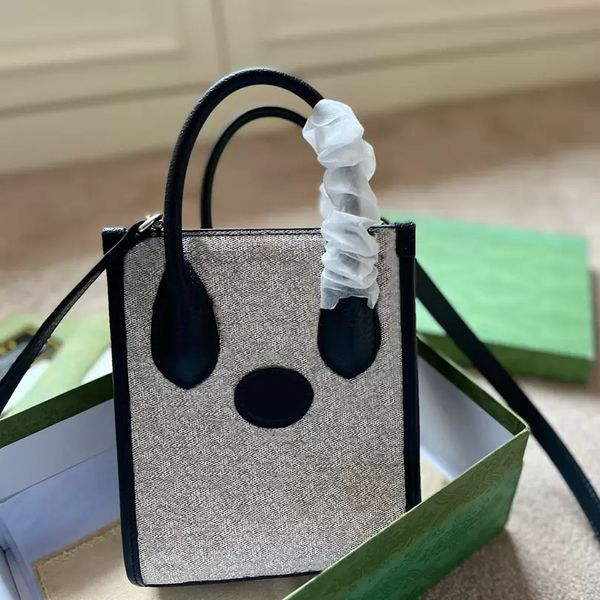 2022 luxury designer handbag tote bags letter print fashion shoulder bag 2 size large capacity outdoor totes shopping purses backpack for me, Black;red
2022 luxury designer handbag tote bags letter print fashion shoulder bag 2 size large capacity outdoor totes shopping purses backpack for me, Black;red