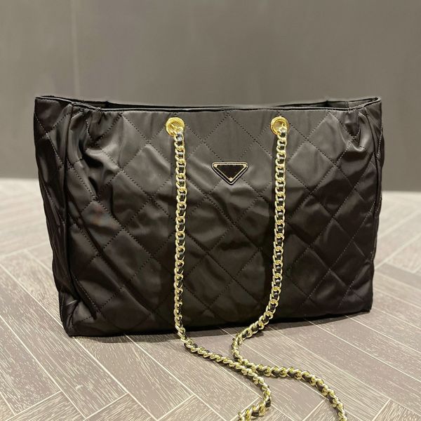 women tote shoulder bags crossbody bag luxury large capacity purse fashion designer girl handbags shopping bag travel package for men
women tote shoulder bags crossbody bag luxury large capacity purse fashion designer girl handbags shopping bag travel package for men