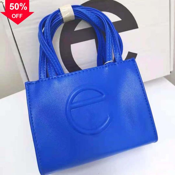 designer evening bag new shoulder mini hand women's new one portable small square simple diagonal fashion trend
designer evening bag new shoulder mini hand women's new one portable small square simple diagonal fashion trend