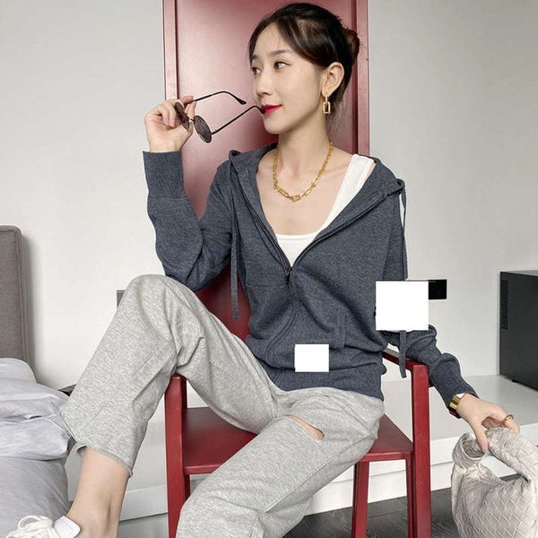 2021 fashion designer tb coat women's hooded cardigan couple's loose korean sweater camping hiking, Blue;black
2021 fashion designer tb coat women's hooded cardigan couple's loose korean sweater camping hiking, Blue;black