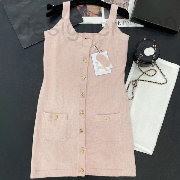 casual dresses designer small fragrance knitted sling single breasted sleeveless dress cashmere material casual inside and outside new in au, Black;gray
casual dresses designer small fragrance knitted sling single breasted sleeveless dress cashmere material casual inside and outside new in au, Black;gray