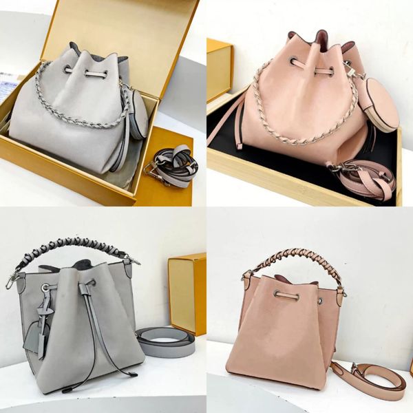 2 colors fashion ladies bucket bags two styles leather luxury handbag shoulder bag with detachable shoulders strap gift box packaging, Black;red
2 colors fashion ladies bucket bags two styles leather luxury handbag shoulder bag with detachable shoulders strap gift box packaging, Black;red