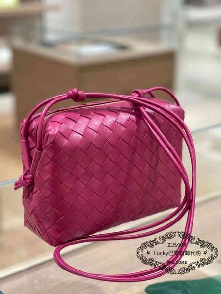 bags womens bottegass designer venetaes new loop diagonal woven small box single shoulder 2022 ladys fashion luxury high sence shopping b00s
bags womens bottegass designer venetaes new loop diagonal woven small box single shoulder 2022 ladys fashion luxury high sence shopping b00s