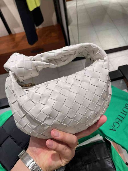 designer bags 2022 green cassette woven waist bag woven square tofu botegaass totes luxury chain vintage cassette pillow square dumpling r5o
designer bags 2022 green cassette woven waist bag woven square tofu botegaass totes luxury chain vintage cassette pillow square dumpling r5o