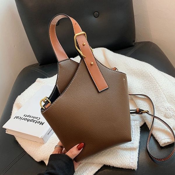 evening bags vintage tote bucket bag pu leather crossbody shoulder for women summer simple handbags and purses female 220919
evening bags vintage tote bucket bag pu leather crossbody shoulder for women summer simple handbags and purses female 220919