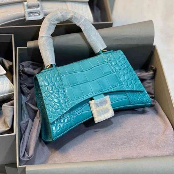 italy balencigas bags star same bag new fashion cross car versatile b home pattern hourglass bag b character leather bag
italy balencigas bags star same bag new fashion cross car versatile b home pattern hourglass bag b character leather bag