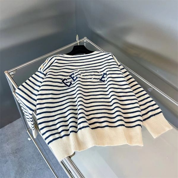 2023 new clothing high version autumn and winter stripe embroidery sticker letter women's knitted sweater casual temperament top, White;black
2023 new clothing high version autumn and winter stripe embroidery sticker letter women's knitted sweater casual temperament top, White;black