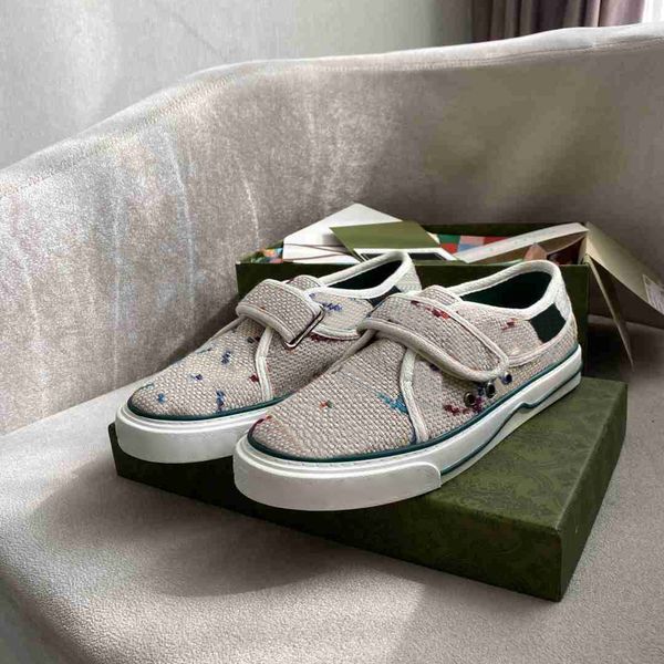 designer sneakers casual shoes platform shoe outdoor trainers black suede triple white mc queens chaussure luxury men women
designer sneakers casual shoes platform shoe outdoor trainers black suede triple white mc queens chaussure luxury men women