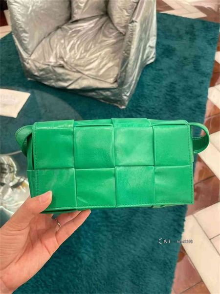 designer bags 2022 green cassette woven waist bag woven square tofu botegaass totes luxury chain vintage cassette pillow square dumpling ak7
designer bags 2022 green cassette woven waist bag woven square tofu botegaass totes luxury chain vintage cassette pillow square dumpling ak7