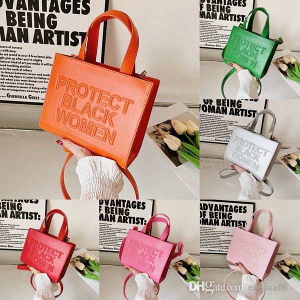 2022 autumn new women tote bag embossed handbag candy color one shoulder crossbody messager bag, Red;black
2022 autumn new women tote bag embossed handbag candy color one shoulder crossbody messager bag, Red;black