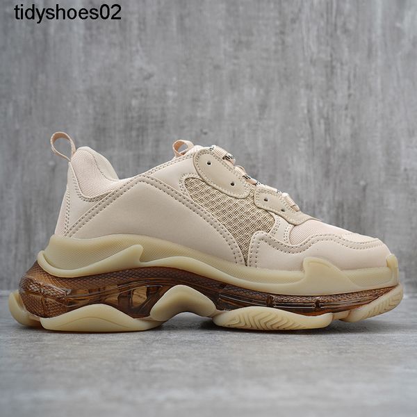 2022 balencaigass new milk tea apricot light mouth round head lace up middle heel solid inside tall daddy shoes
2022 balencaigass new milk tea apricot light mouth round head lace up middle heel solid inside tall daddy shoes