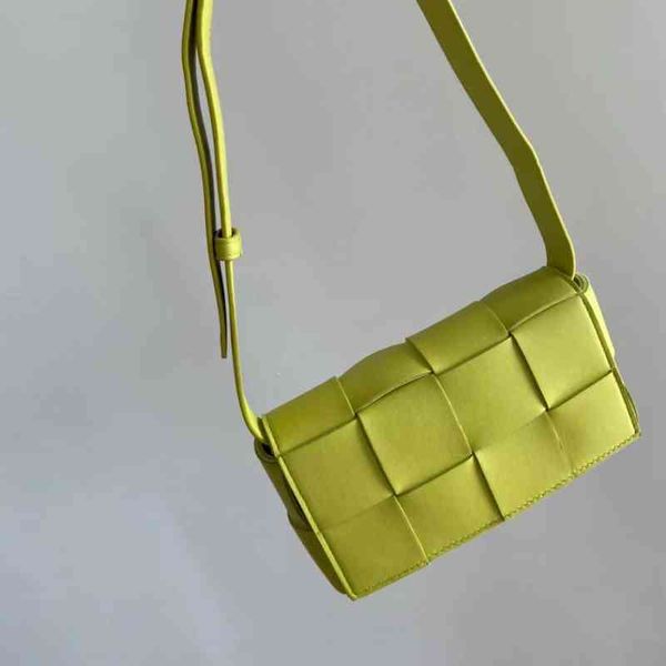 designer bags 2022 green cassette woven waist bag woven square tofu botegaass totes luxury chain vintage cassette pillow square dumpling jbh
designer bags 2022 green cassette woven waist bag woven square tofu botegaass totes luxury chain vintage cassette pillow square dumpling jbh