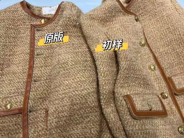 women's jackets designer the right version aw22 new 100% wool khaki color matching round neck coat 9446 s664, Black;brown
women's jackets designer the right version aw22 new 100% wool khaki color matching round neck coat 9446 s664, Black;brown