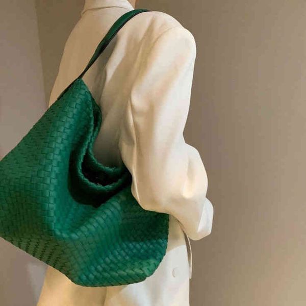 shoulder bag women crossbody bottage venates backpack purse handbags seam leather ladies metal chain classic woven messenger bag luxurys des
shoulder bag women crossbody bottage venates backpack purse handbags seam leather ladies metal chain classic woven messenger bag luxurys des