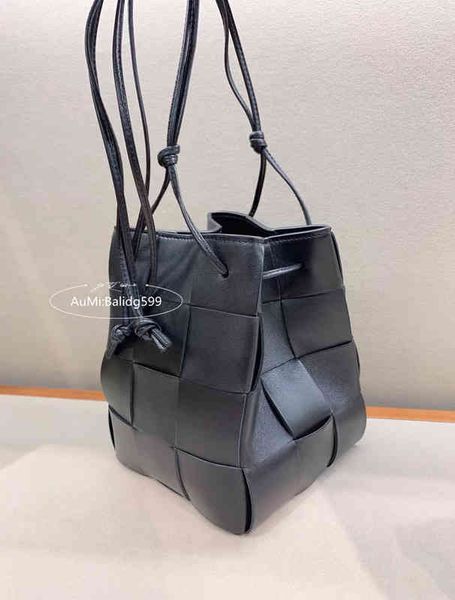 designer bags 2022 green cassette woven waist bag woven square tofu botegaass totes luxury chain vintage cassette pillow square dumpling 8kb
designer bags 2022 green cassette woven waist bag woven square tofu botegaass totes luxury chain vintage cassette pillow square dumpling 8kb
