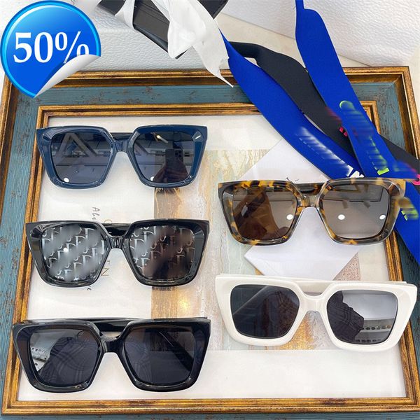 men's sunglasses designer women's family d's new fashion square sunglass stars' midnight s1i, White;black
men's sunglasses designer women's family d's new fashion square sunglass stars' midnight s1i, White;black