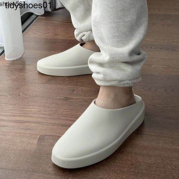 shoes men 's shoes sandals one foot slippers essential feeling lovers thick soled out in women wear, Black
shoes men 's shoes sandals one foot slippers essential feeling lovers thick soled out in women wear, Black