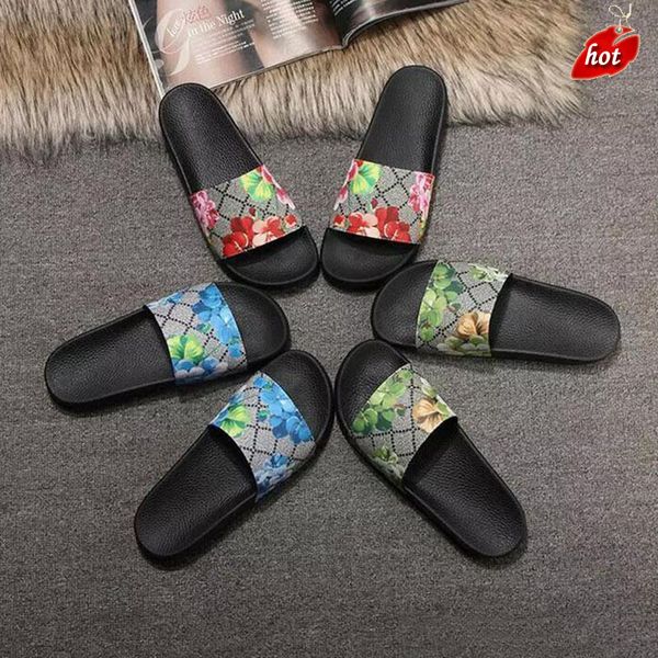 luxury designer slippers shoes men women rubber slides sandal blooms green red white web fashion mens womens shoes beach flip
luxury designer slippers shoes men women rubber slides sandal blooms green red white web fashion mens womens shoes beach flip